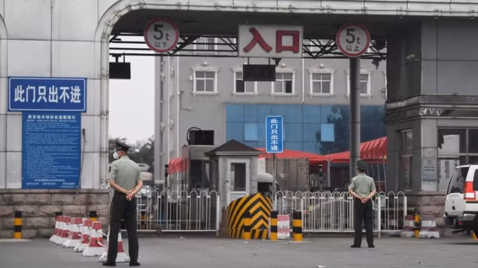 Trung Quốc phong tỏa thành phố cách Bắc Kinh 150 km. Ảnh: TL.