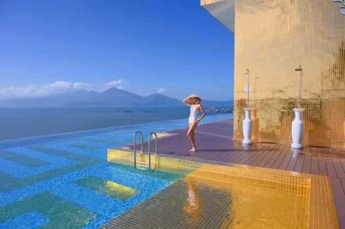 Golden Bay1