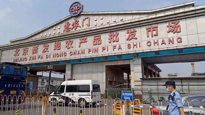 Trung Quốc ghi nhận thêm 40 trường hợp nhiễm Covid-19 mới - Ảnh: Reuters