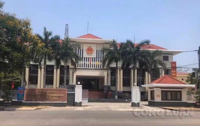 Trụ sở UBND thị xã Điện Bàn.