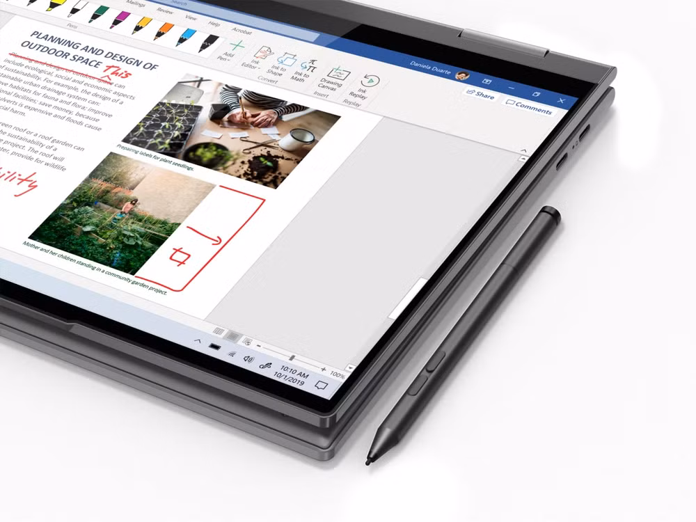 Flex 5G sở hữu màn hình IPS có kích thước 14 inch với độ phân giải Full HD 1.920 x 1.080 pixel. Với màn hình này cảm ứng đa điểm, máy có thể lật 180 độ để sử dụng như laptop hoặc máy tính bảng.