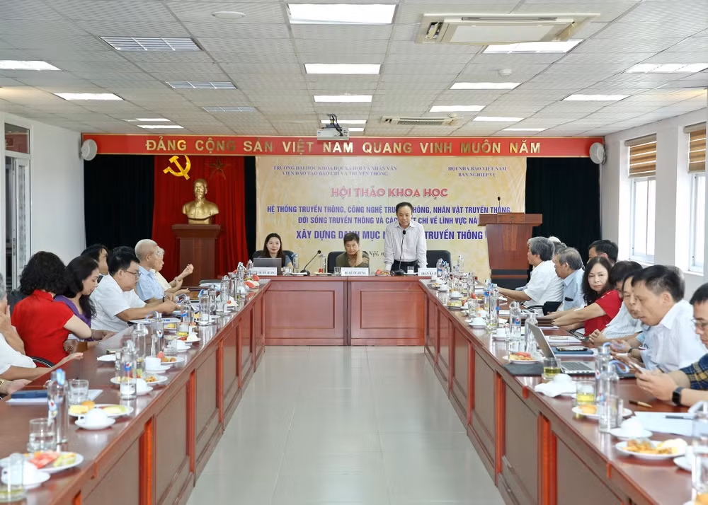 Các đại biểu tham gia thảo luận sôi nổi tại Hội thảo. Ảnh: Sơn Hải