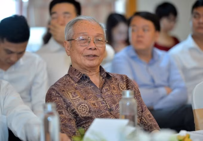 PGS. TSKH. Võ Đại Lược, Giám đốc Trung tâm Kinh tế Châu Á – Thái Bình Dương, nguyên Viện trưởng Viện Kinh tế & Chính trị thế giới.