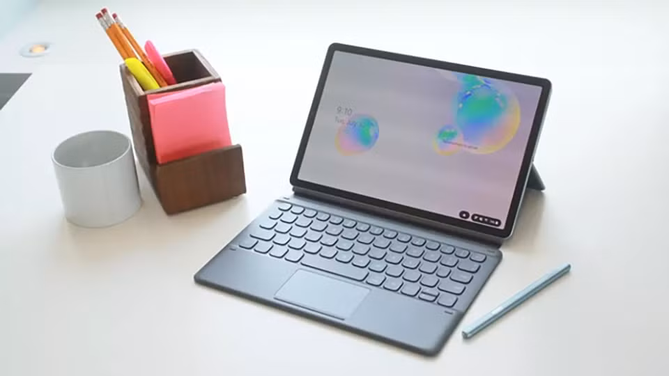 Trước đó, Galaxy Tab S7+ có số model EB-BT975ABY được cho sẽ sở hữu dung lượng pin tối thiểu 9,800 mAh, tức là hơn 30-40% pin so với thế hệ Galaxy Tab S6.
