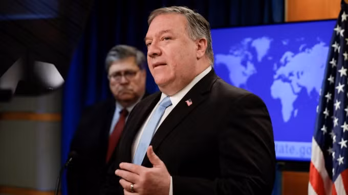 Ngoại trưởng Mike Pompeo được cho là có kế hoạch gặp nhà ngoại giao hàng đầu Trung Quốc, Dương Khiết Trì để giải quyết căng thẳng ngoại giao - Ảnh: Reuters