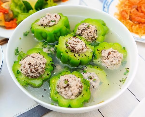 canh-kho-qua-nhoi-thit