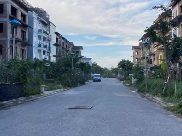 Đầu tư đất nền luôn là kênh đầu tư an toàn và hiệu quả. Ảnh minh họa