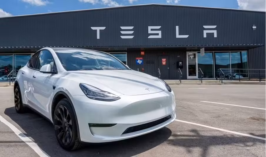 giac mo robotaxi cua elon musk bi can tro tai trung quoc boi lan xe buyt hinh 1