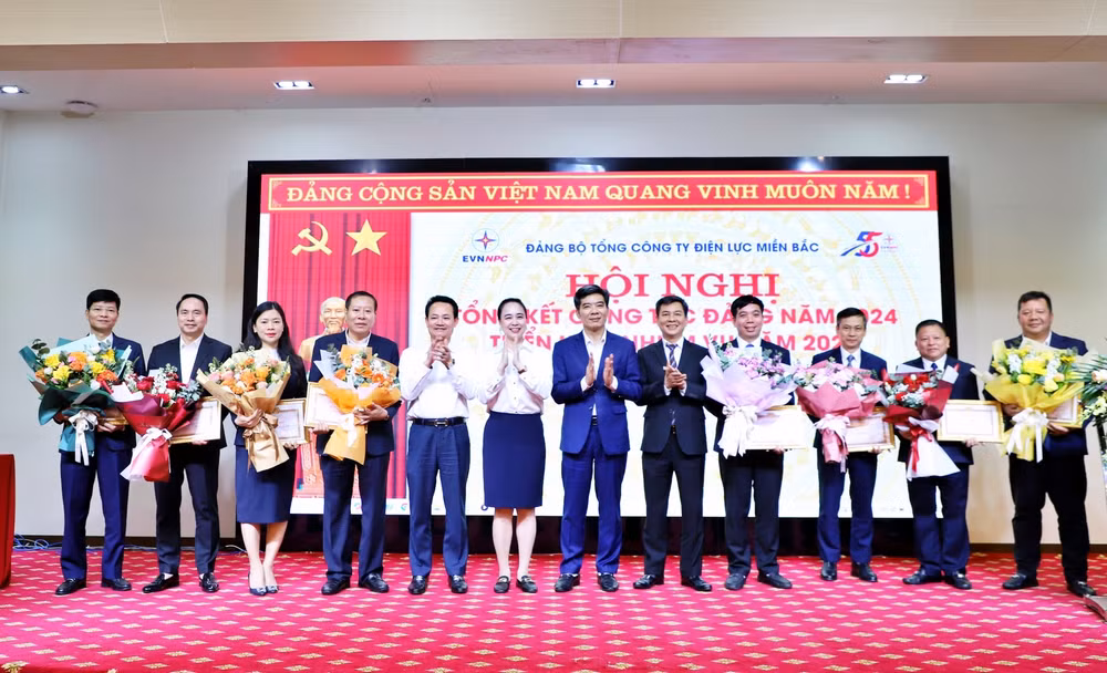 tu hao 95 mua xuan co dang quang vinh hinh 2