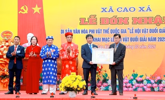 phu tho co them di san van hoa phi vat the quoc gia le hoi vat duoi giai dinh vinh mo hinh 1