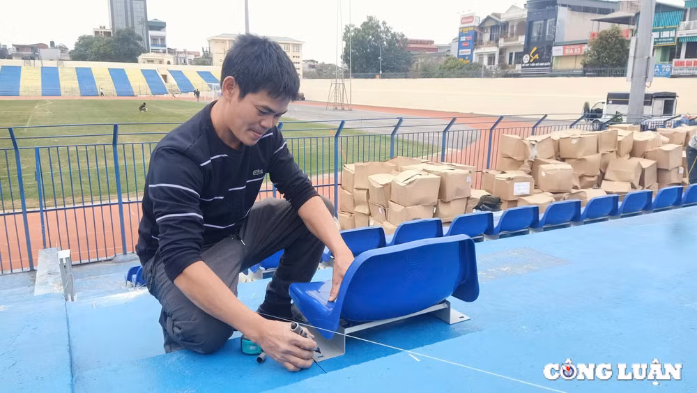 san van dong tinh thanh hoa thay ao moi hinh 2