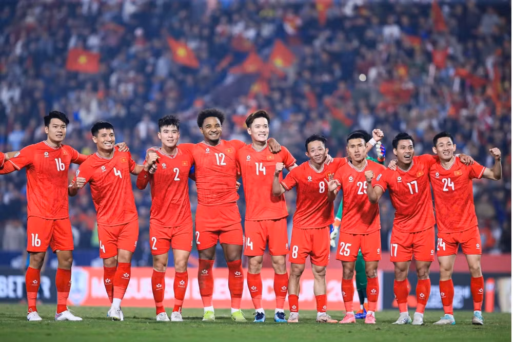 ly do doi tuyen viet nam chon san o binh duong da giao huu hinh 1
