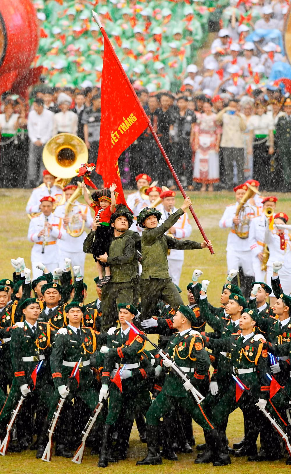 van hoi thach thuc cua viet nam truoc ky nguyen chuyen minh hinh 1