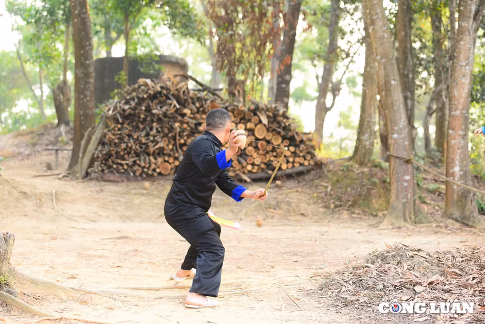 doc dao tro choi danh tu lu cua nguoi mong dien bien trong ngay tet hinh 4