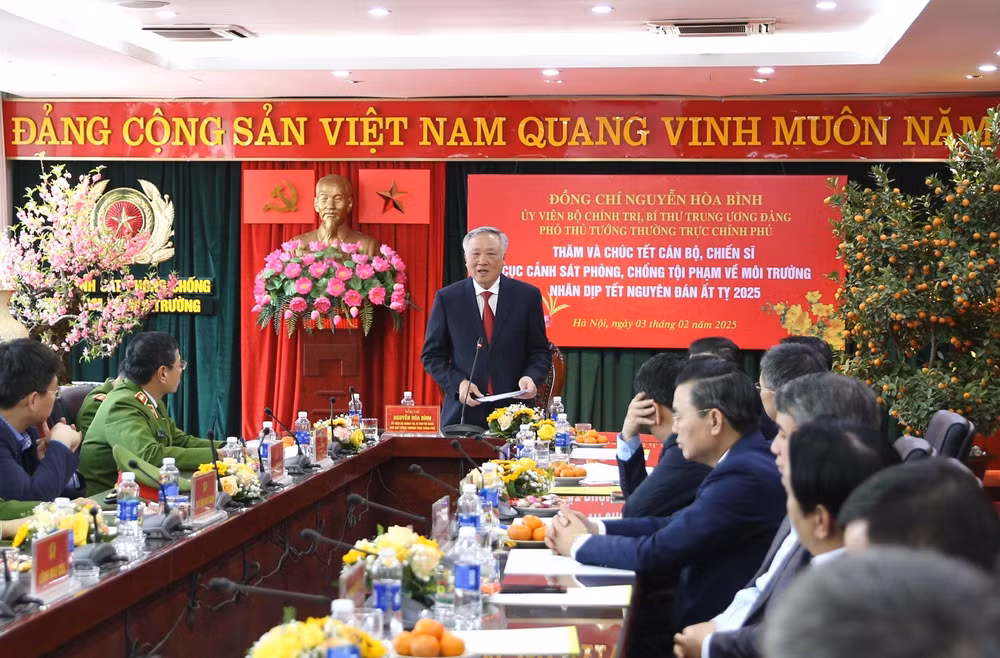 can bo chien si canh sat phong chong toi pham ve moi truong phai sau va ky trong cong tac nghiep vu hinh 2