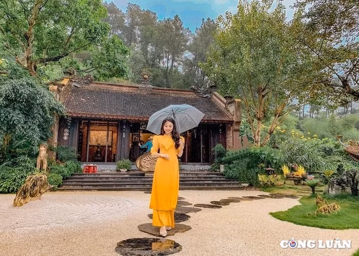 dau nam du xuan den dia tang phi lai tu ngoi chua dep nhu chon tien canh o ha nam hinh 4
