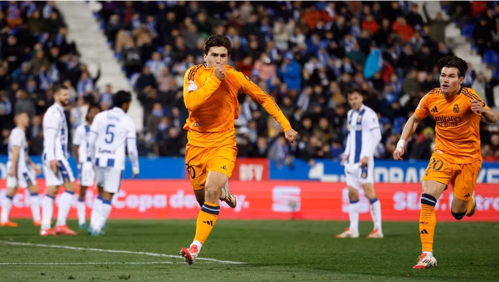 real madrid vao ban ket cup nha vua sau cuoc ruot duoi ty so ngoan muc hinh 1