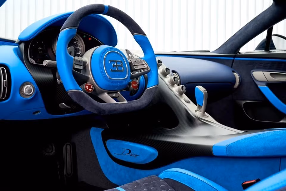 bugatti divo duoc ban lai voi gia 10 trieu usd hinh 7