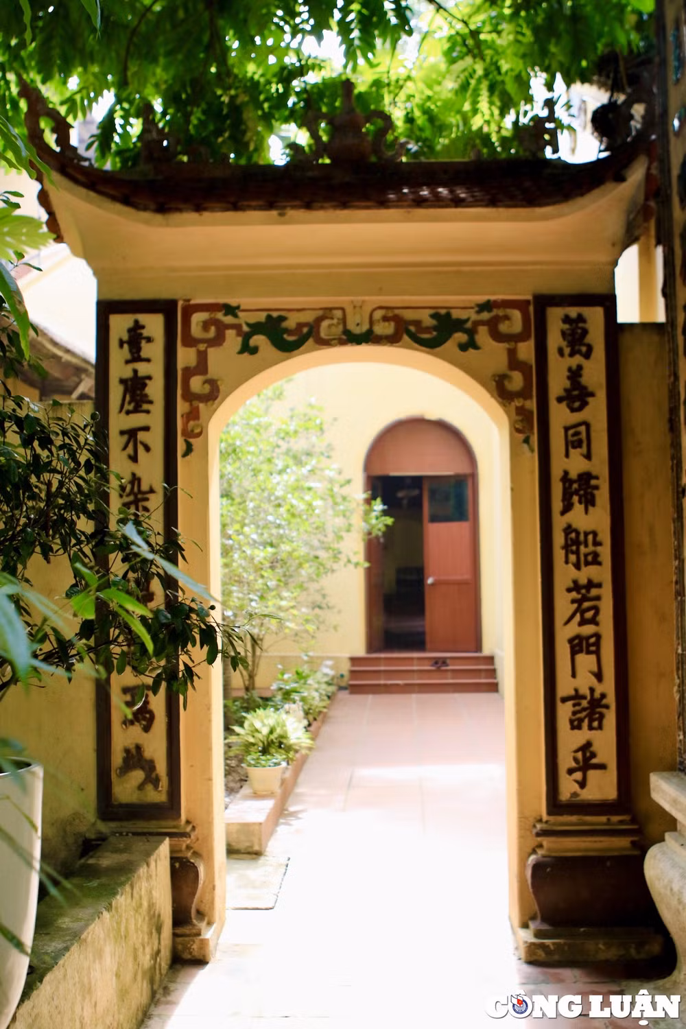 kham pha ngoi chua gom su doc nhat vo nhi tai ha noi hinh 8