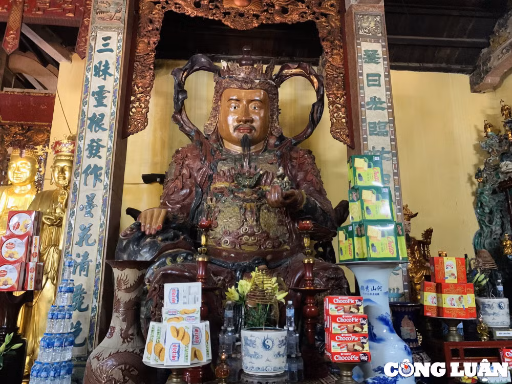 kham pha ngoi chua gom su doc nhat vo nhi tai ha noi hinh 16