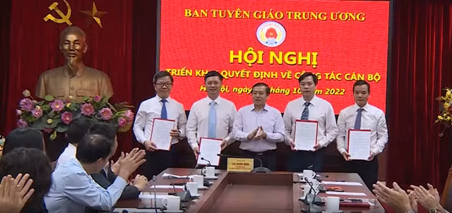 bo nhiem ong tong van thanh giu chuc vu truong vu bao chi xuat ban ban tuyen giao trung uong hinh 1