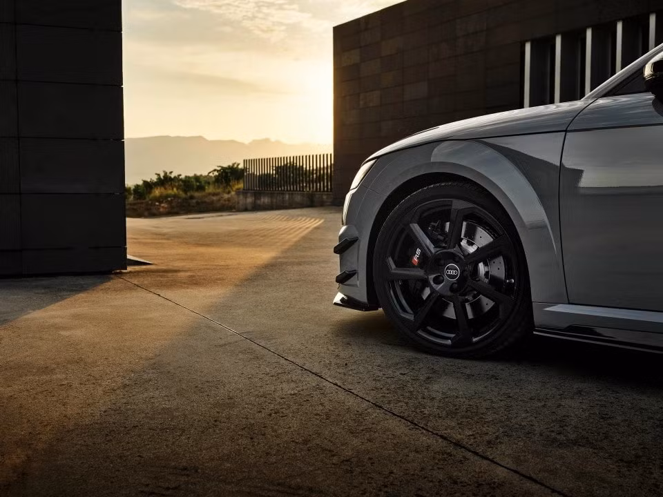 ngam audi tt rs phien ban gioi han 100 chiec tren toan the gioi hinh 2