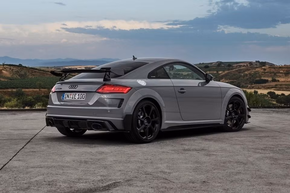 ngam audi tt rs phien ban gioi han 100 chiec tren toan the gioi hinh 3