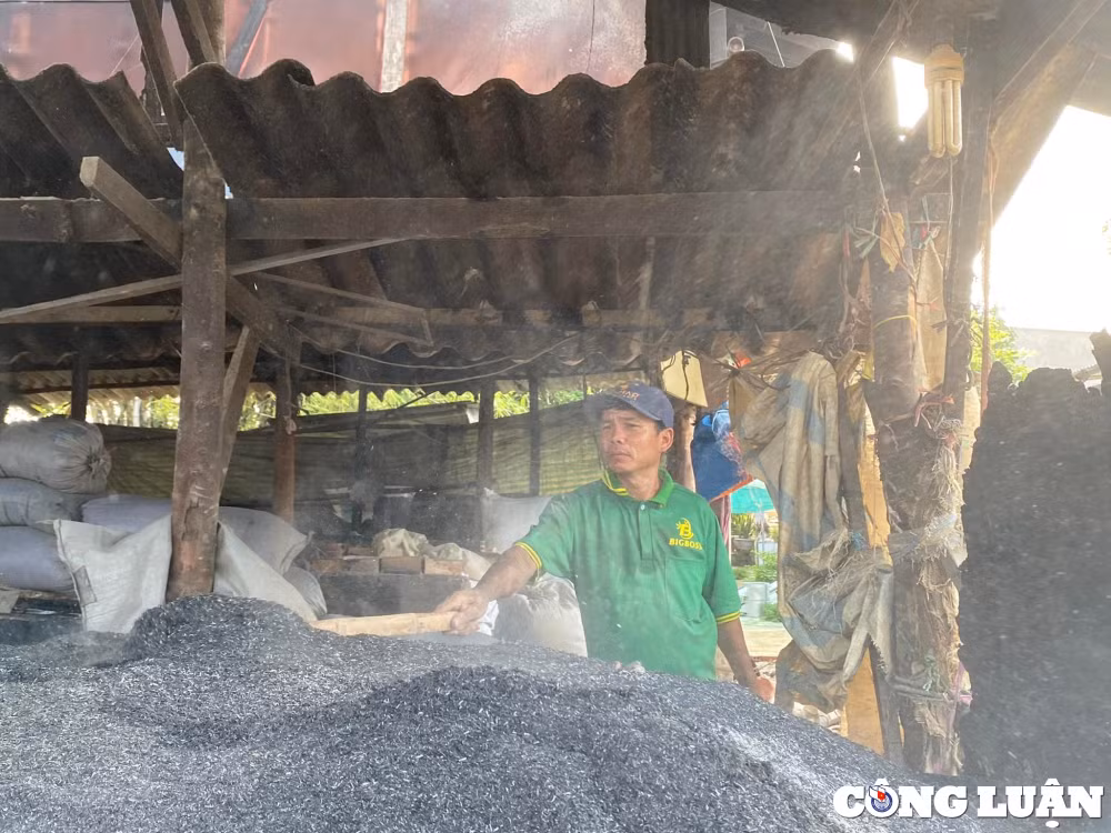lang nghe duc lo bang dat set tai an giang noi lo bi mai mot hinh 14