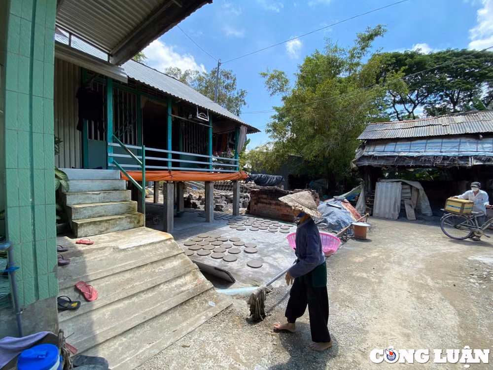 lang nghe duc lo bang dat set tai an giang noi lo bi mai mot hinh 13