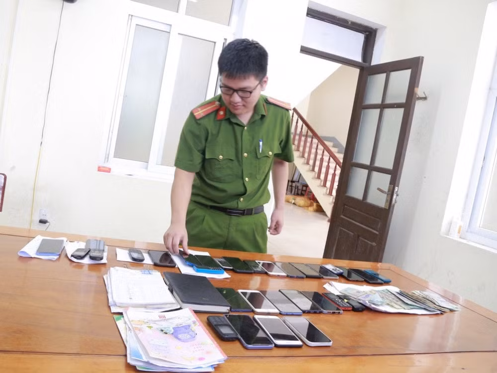 ha tinh triet xoa 3 duong day lo de lon bat giu 25 doi tuong hinh 3