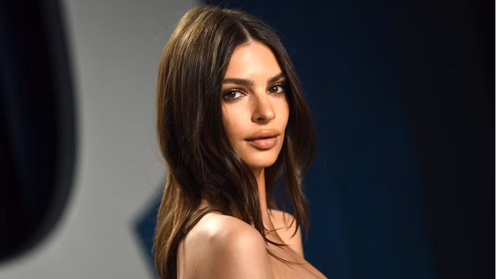moi quan he giua brad pitt va emily ratajkowski dang tien trien hinh 2
