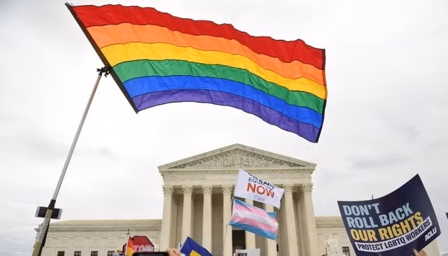 nga phat tiktok va twitch vi tuyen truyen ve ukraine va lgbt hinh 3