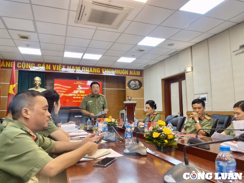 lien hoan truyen hinh phat thanh cand lan thu 13 chuyen nghiep hieu qua than thien hinh 1