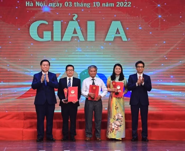 giai thuong sach quoc gia thuc day van hoa doc hinh 1