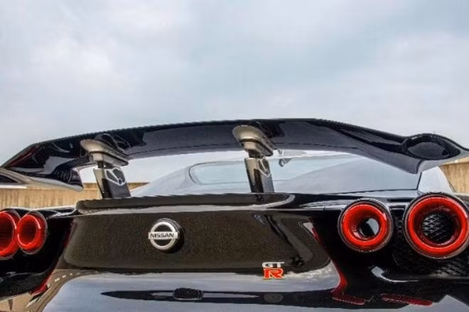 nissan gt r50 duoc rao ban du kien thu ve hon 1 trieu usd hinh 5
