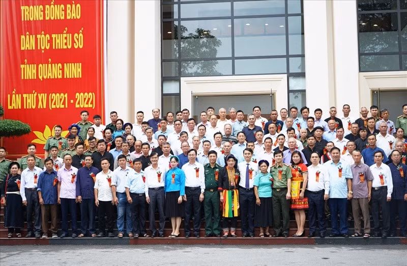 quang ninh binh phuoc bieu duong nguoi co uy tin tieu bieu hinh 2