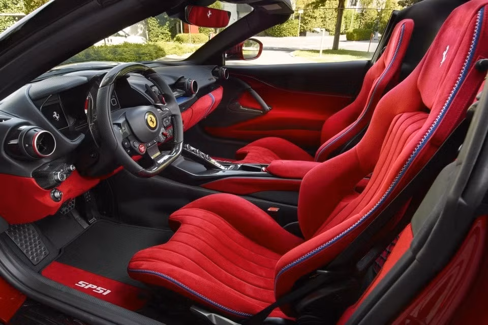 can canh sieu xe ferrari sp51 doc nhat the gioi hinh 8
