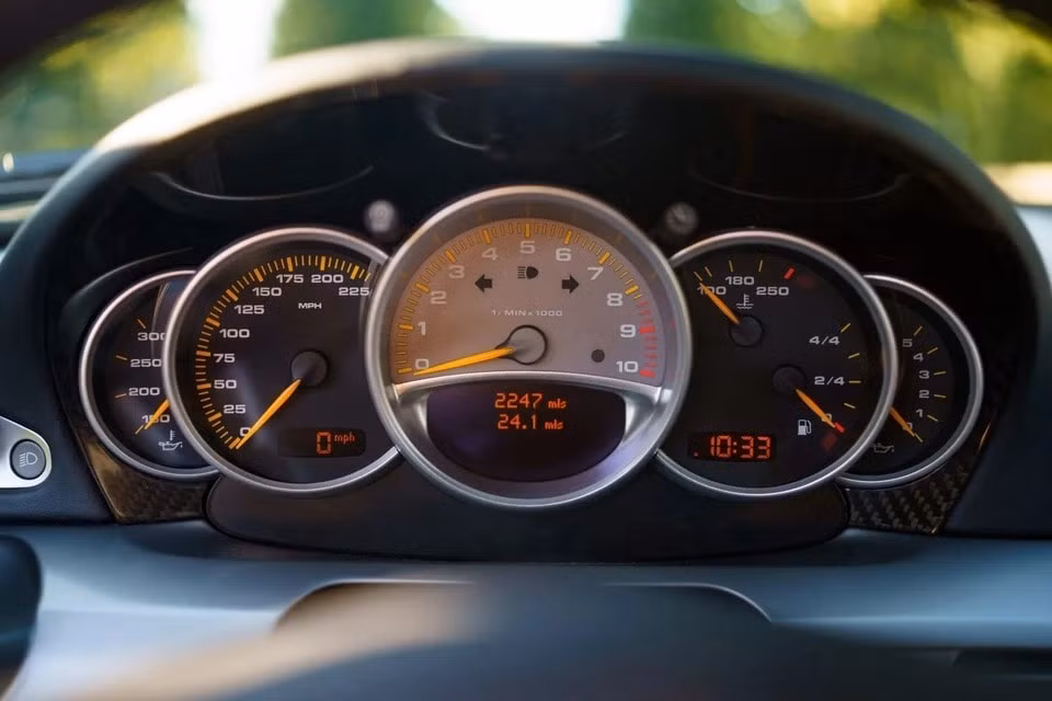 chiec porsche carrera gt 17 nam tuoi co gia du kien 14 trieu usd hinh 6