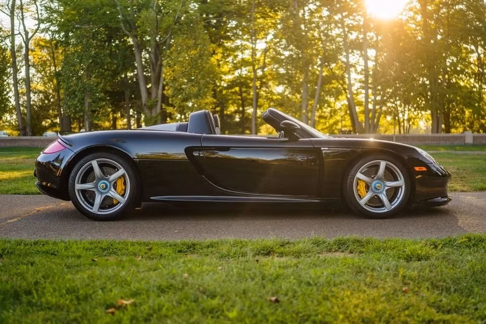 chiec porsche carrera gt 17 nam tuoi co gia du kien 14 trieu usd hinh 4