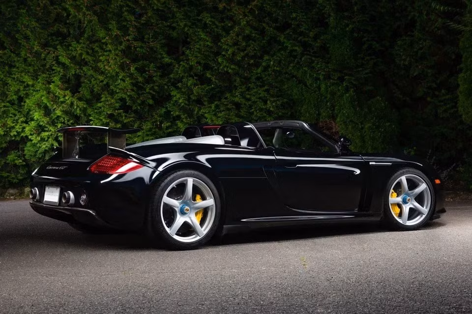 chiec porsche carrera gt 17 nam tuoi co gia du kien 14 trieu usd hinh 8