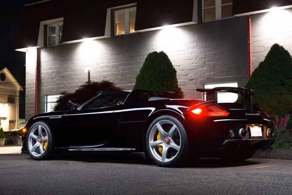 chiec porsche carrera gt 17 nam tuoi co gia du kien 14 trieu usd hinh 7