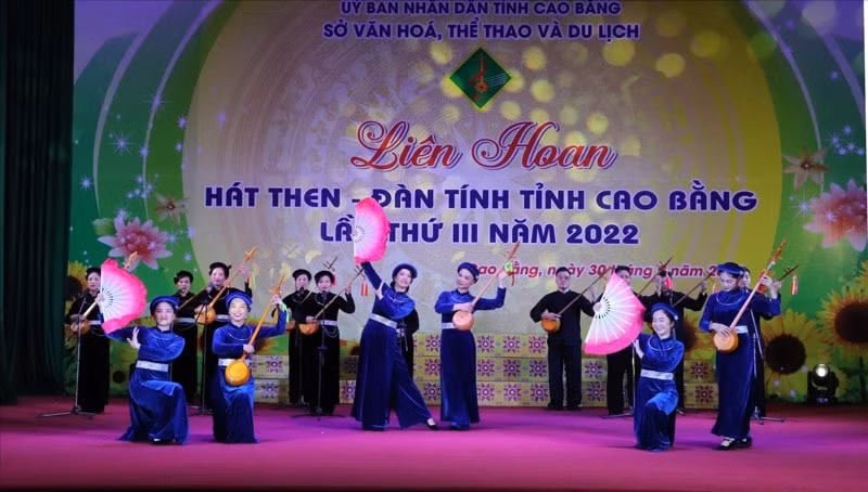 hon 200 nghe nhan dien vien tham gia lien hoan hat then dan tinh cao bang hinh 1