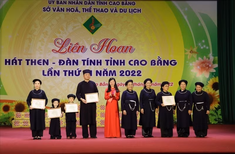 hon 200 nghe nhan dien vien tham gia lien hoan hat then dan tinh cao bang hinh 3
