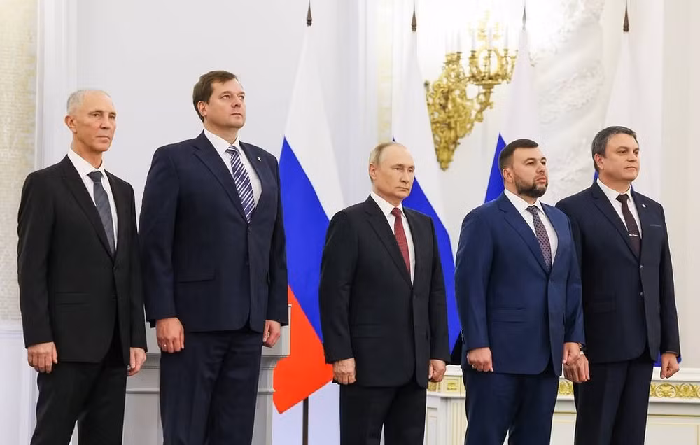 tong thong putin sap nhap cac vung lanh tho cua ukraine vao nga hinh 1