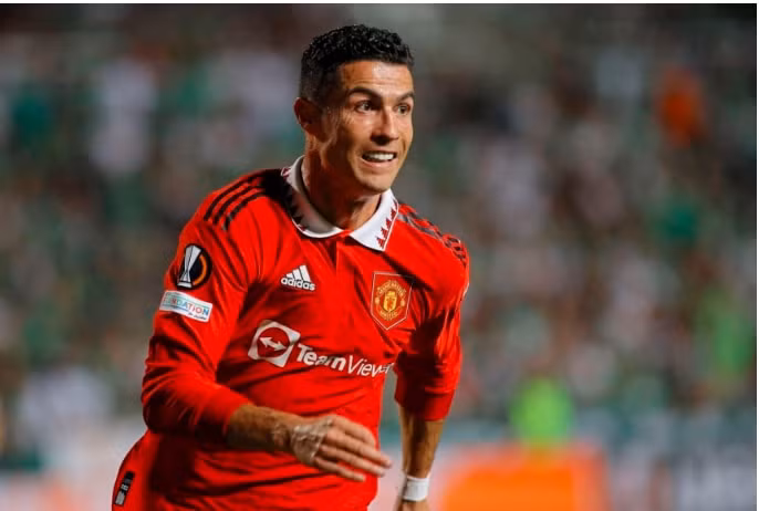 man united danh bai omonia 3 2 tai bang e europa league hinh 1