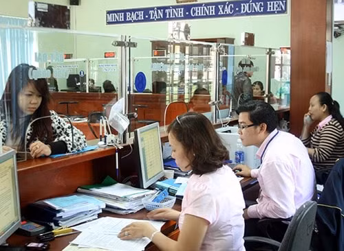kien quyet xu ly can bo tu y dat ra thu tuc hanh chinh khong dung quy dinh hinh 1