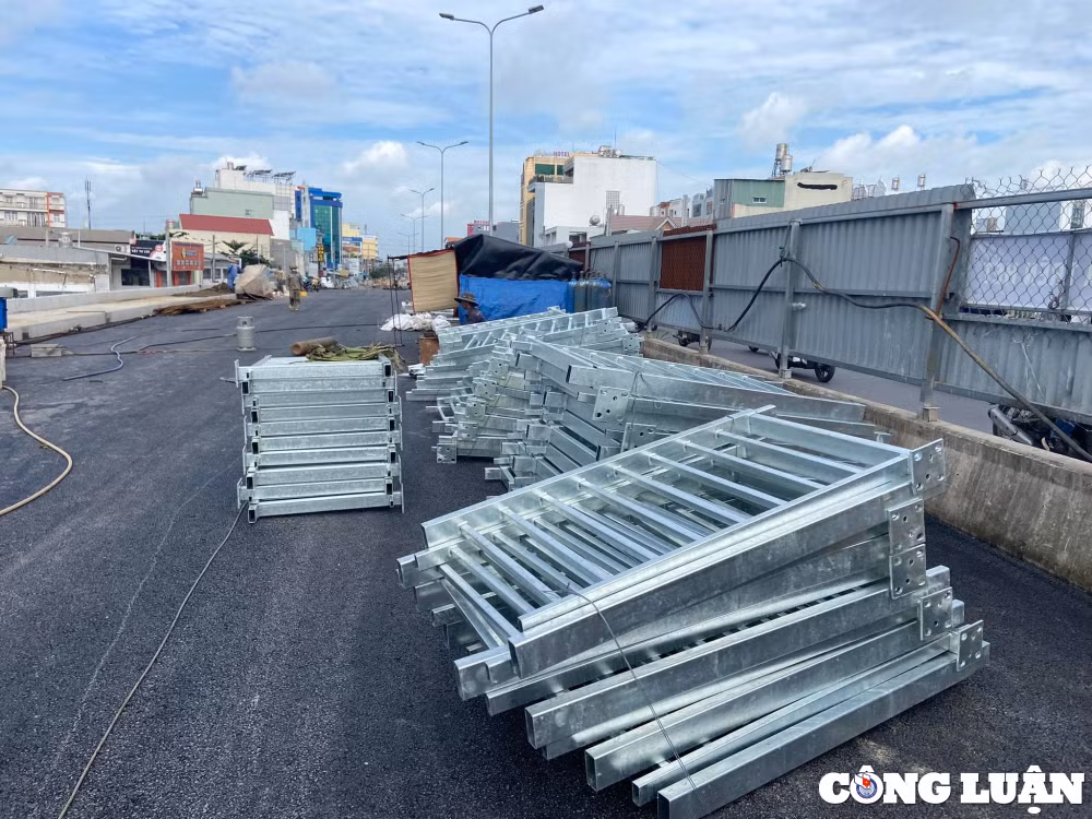 tp hcm nguoi dan het so ket xe vi nhanh 2 cau bung sap thong xe hinh 6