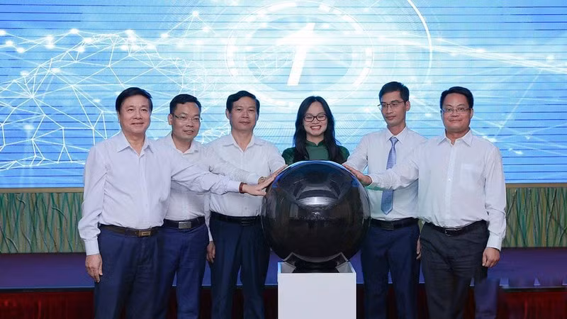 ra mat tap chi dien tu nguoi ha noi bat nhip voi xu huong cua bao chi hien dai hinh 1