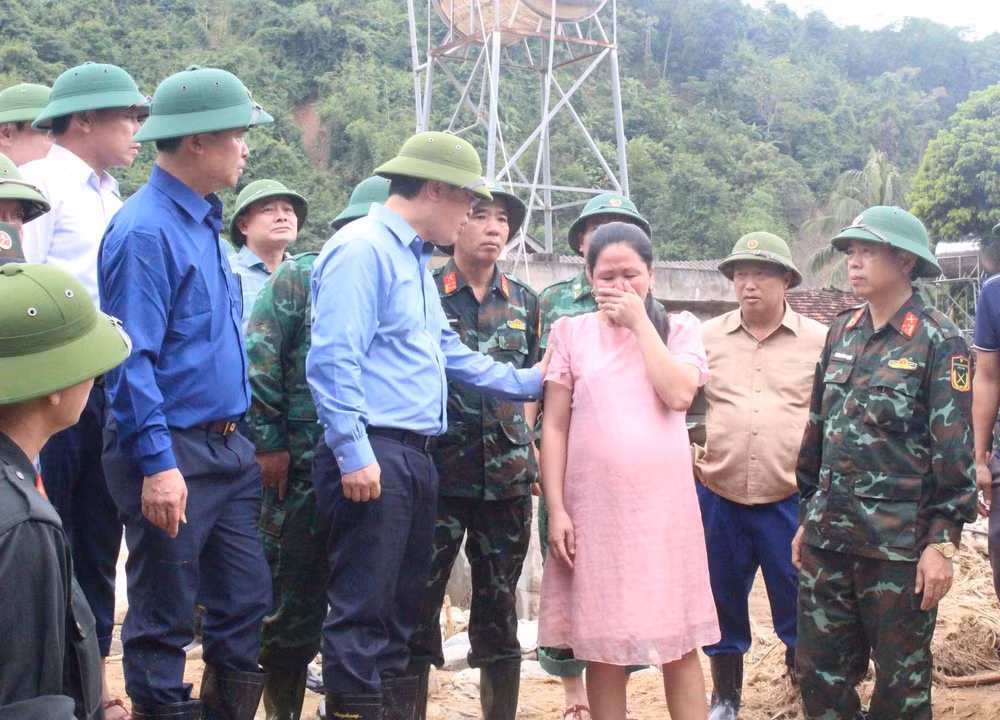 suc nguoi suc cua huong ve vung lu quet hinh 3