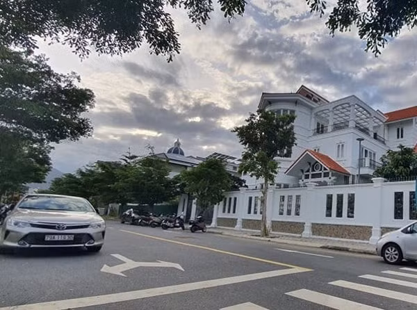 Biệt thự của ông Trường ở Khu đô thị mới Phước Long A khá vắng vẻ